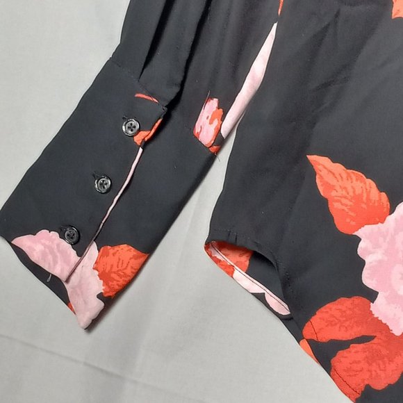 Who What Wear Bold Floral Blouse‎ Sz XS Button Up Long Sleeve Button Detail - Picture 4 of 9